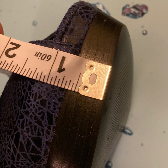 BCBG | Blue, Crackle Print | Platform Stilettos - Picture 8 of 8